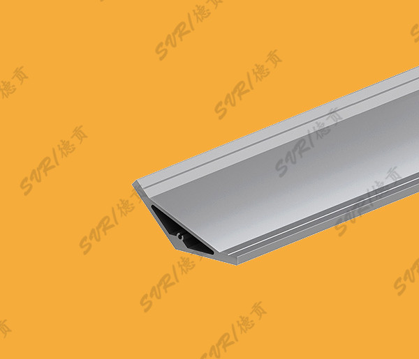 �Ͳ�135�Ƚ���